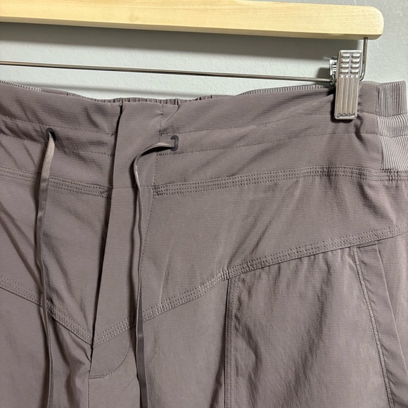 Indyeva Shorts - Picture 2 of 8